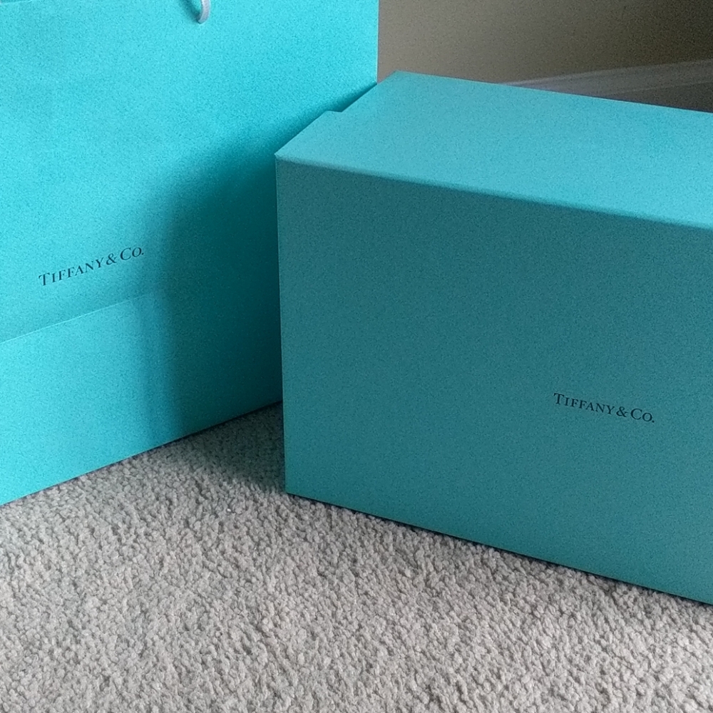 Official Tiffany & Co. Gift bag and box
